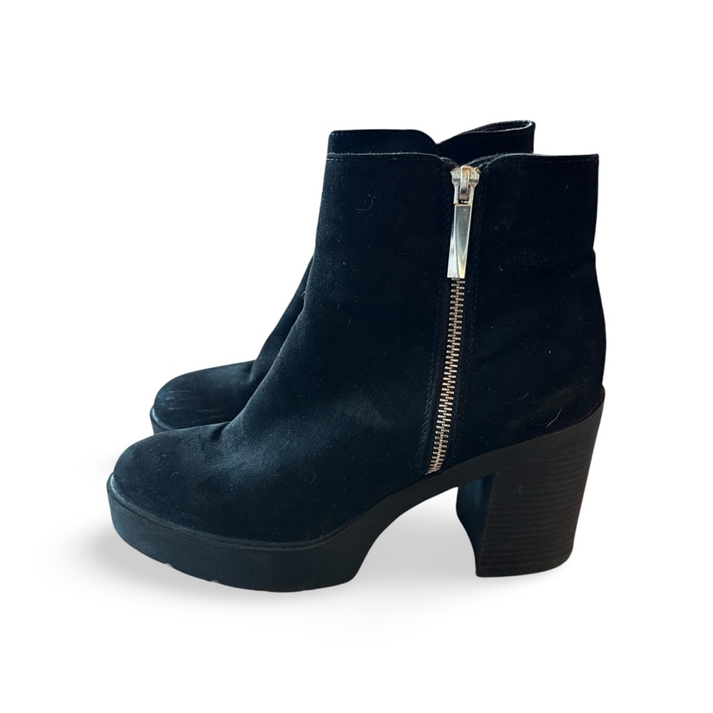 Forever 21 Platform Ankle Boots Black faux suede with Silver Side Zipper Sz 8.5